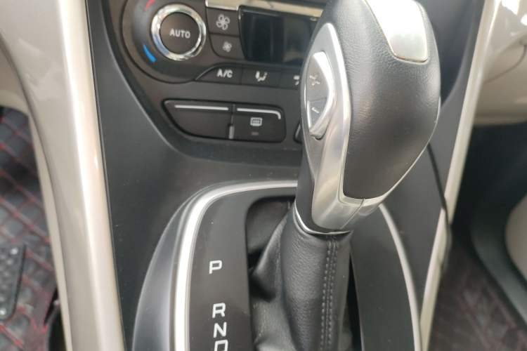 Used Ford Kuga 2013 2.0L GTDi Four-Wheel-Drive Elite Model