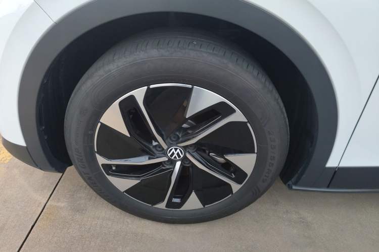 Used Volkswagen ID.4 CROZZ 2025 Pure Edition
