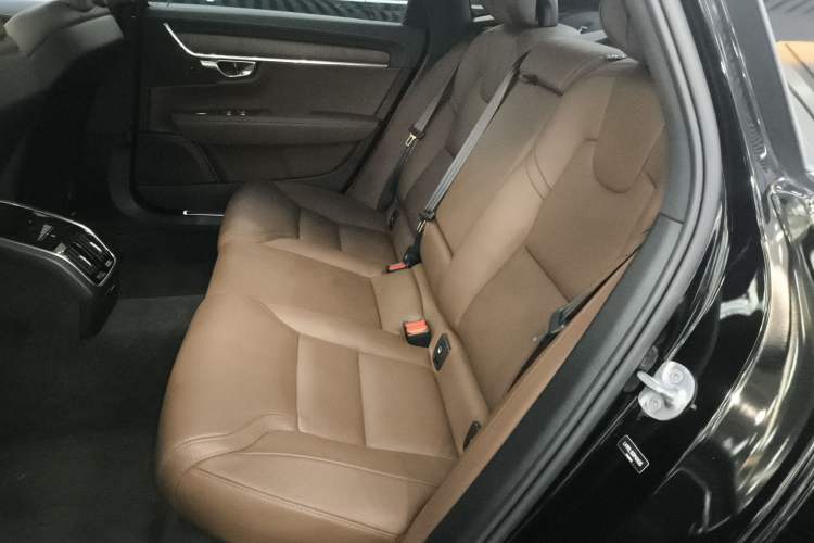 Used Volvo S90 2024 B5 Zhiyuan Luxury Edition
