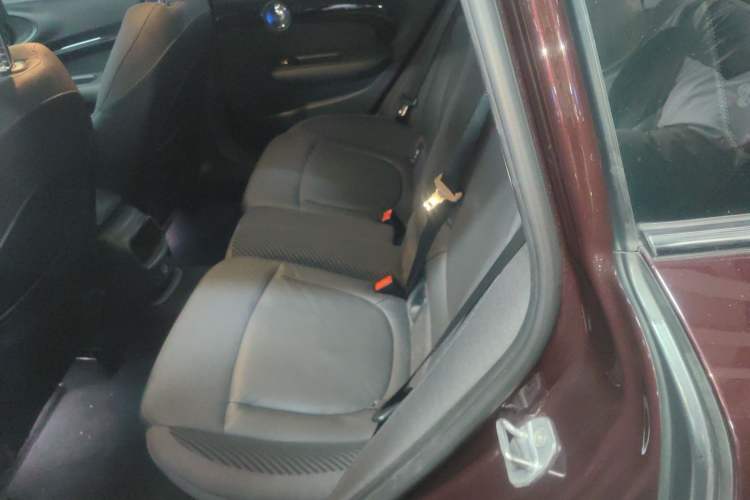 Used  Clubman 2016 Revised 1.5T COOPER
