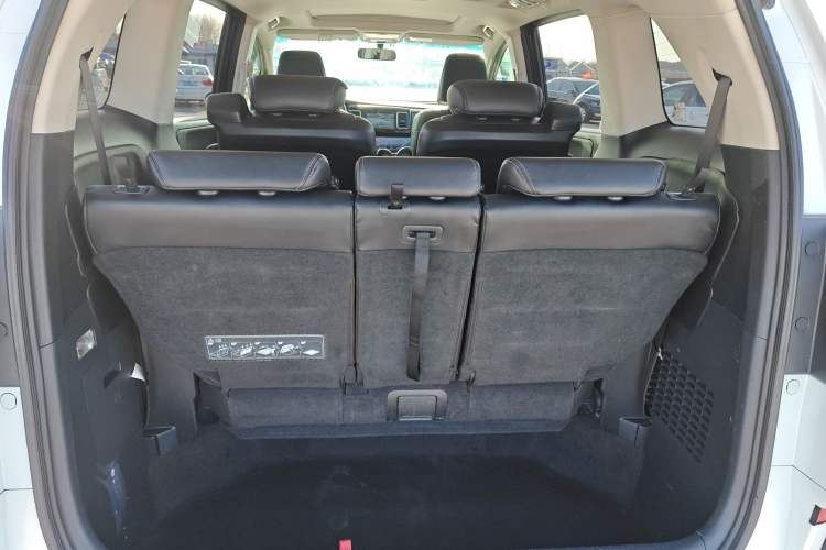 Used Honda Elysion 2016 2.4L Style Edition
