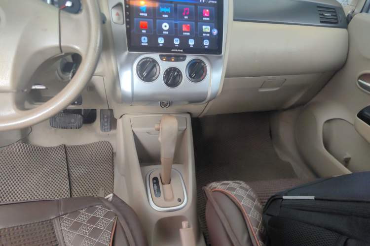 Used Venucia D50 2013 1.6L Automatic Fashion Edition