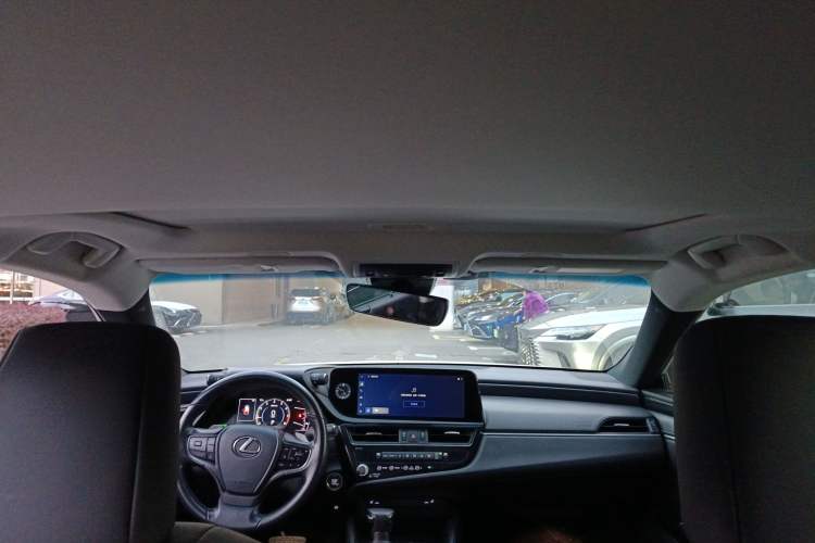 Used Lexus ES 2022 200 Excellence Edition