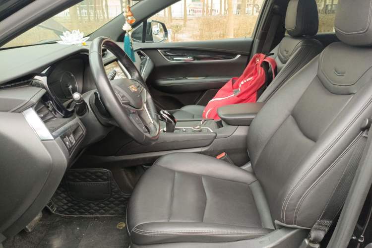 Used Cadillac XT5 2022 2.0T Two-Wheel Drive Luxury Version