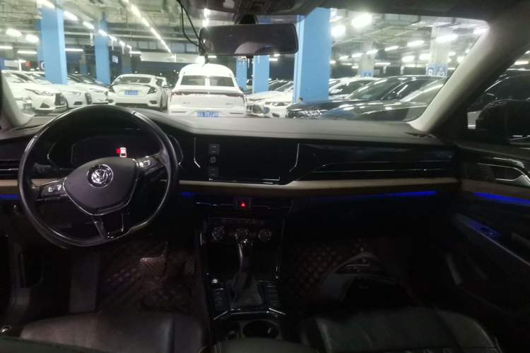 Used Volkswagen Passat 2019 330TSI Luxury Edition China V Standard
