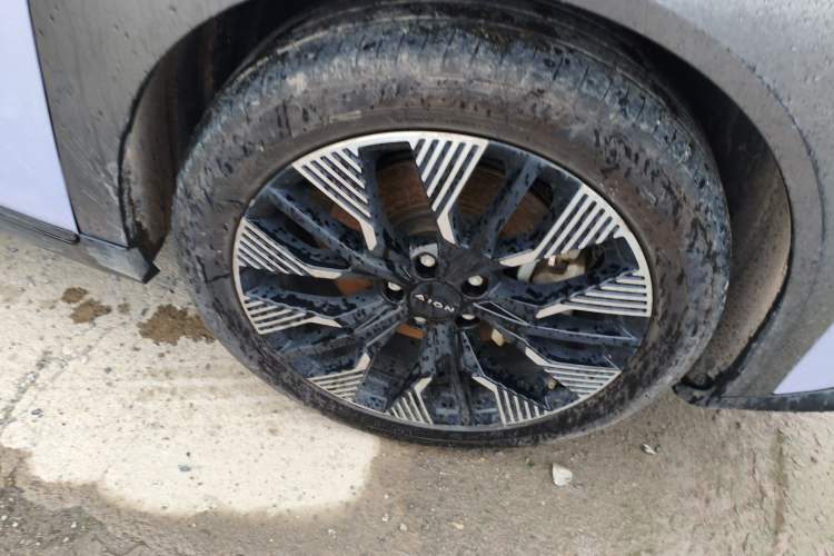 Used AION Y 2022 70 Tech Edition Lithium Iron Phosphate
