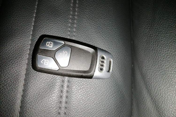 Used Audi Q5L 2020 Updated 40 TFSI Prestige Fashion Edition