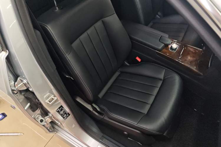 Used Mercedes-Benz E-Class 2014 E 260 L Luxury Model
