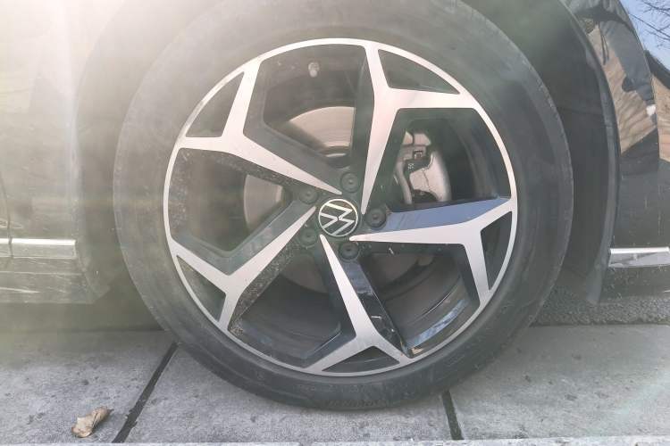 Used Volkswagen Magotan 2023 2 Million Units Commemorative Edition 330TSI DSG Luxury Version
