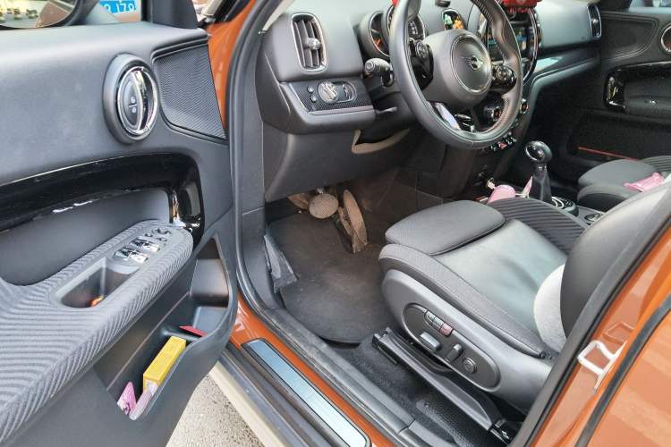 Used  Countryman 2018 1.5T COOPER Artist