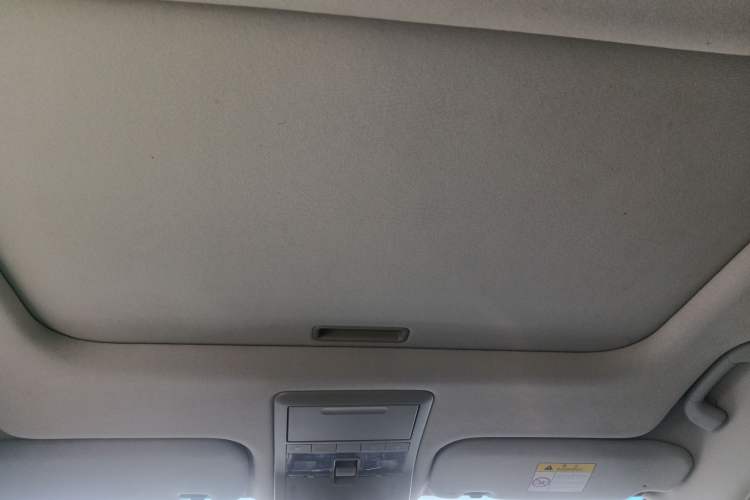 Used Chevrolet Captiva 2017 2.4L 4x4 Flagship Edition 7-Seater
