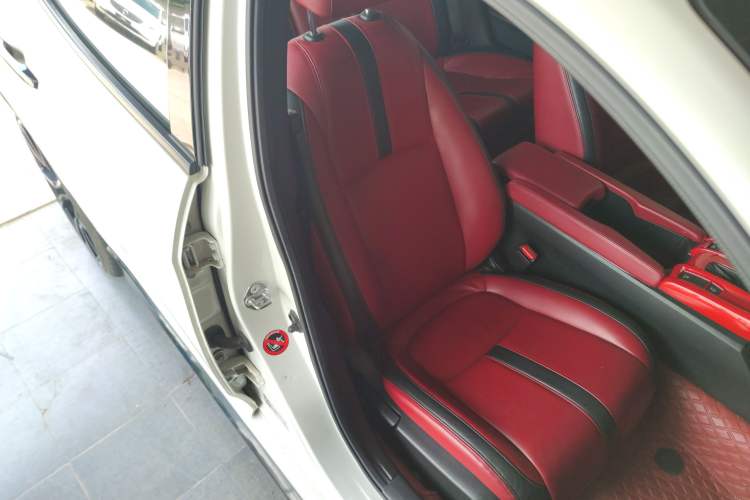 Used Honda Civic 2021 HATCHBACK 220TURBO CVT Trendy Cool Edition
