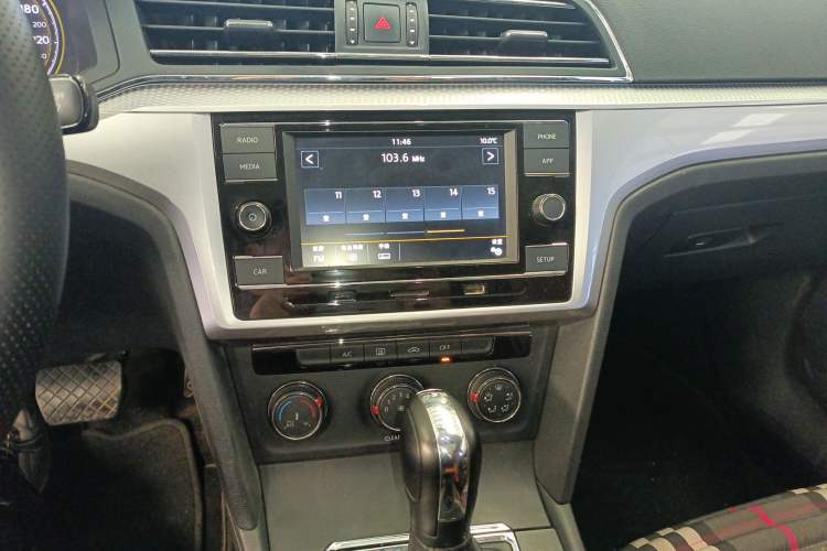 Used Volkswagen Lamando 2019 230TSI DSG Fashion Edition China V Standard