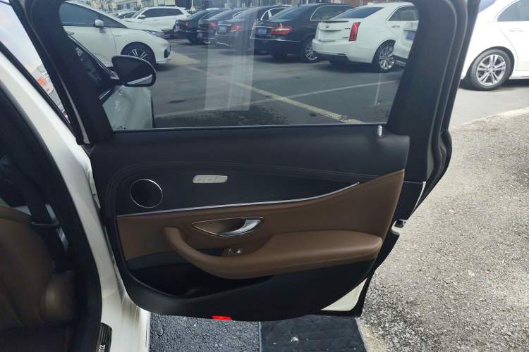 Used Mercedes-Benz E-Class 2018 Facelift E 200 L Sport Edition
