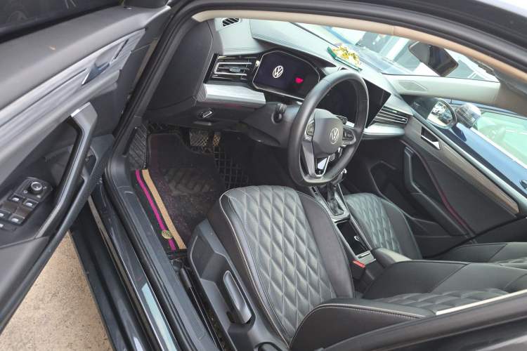 Used Volkswagen Sagitar 2023 300TSI DSG Excellence Edition
