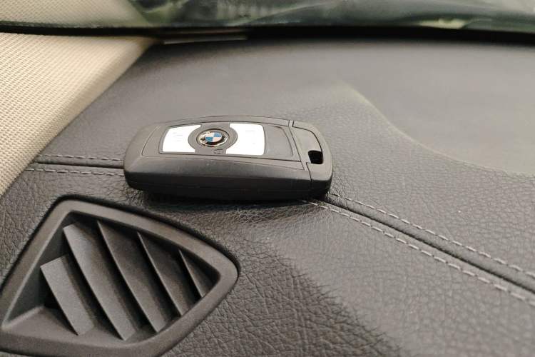 Used BMW 3 Series 2019 320Li Fashion Model
