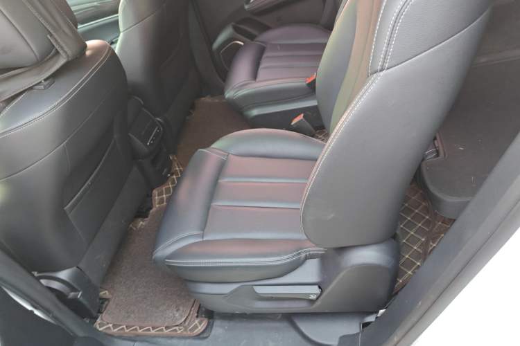 Used BYD Song MAX 2019 1.5T Automatic Smart Connect Ruiyi Sunroof Version 6 Seats China VI Standard
