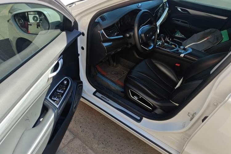 Used Geely Auto Emgrand GT 2020 Revised 1.8T Navigation Edition
