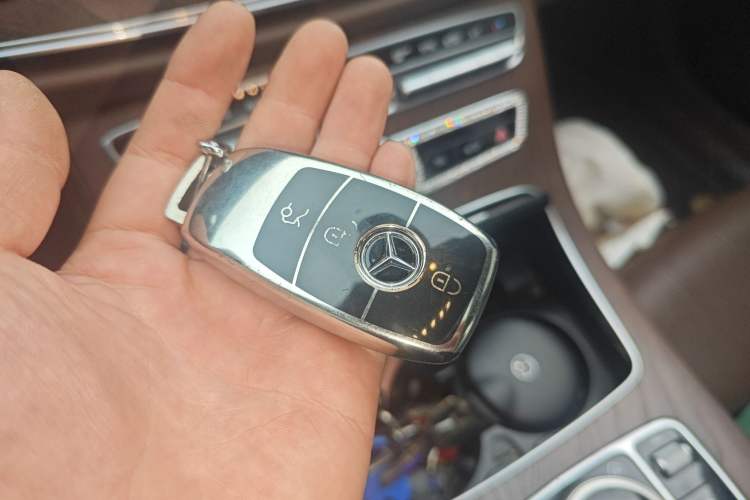 Used Mercedes-Benz E-Class 2018 Facelift E 200 L 4MATIC
