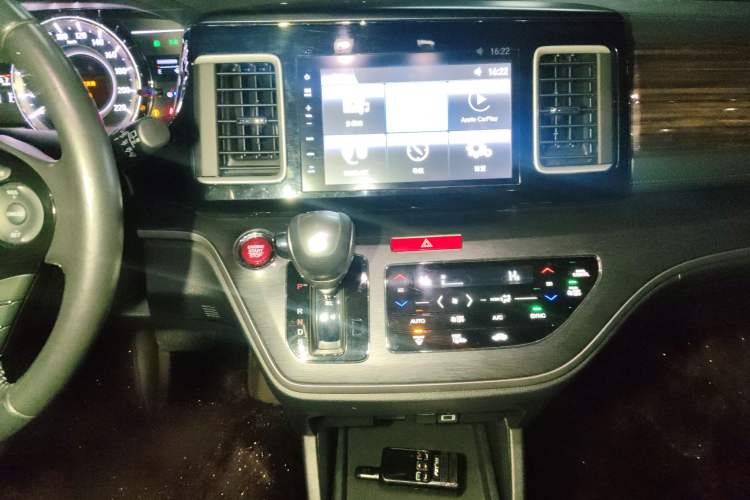 Used Honda Elysion 2016 2.4L Luxury Edition
