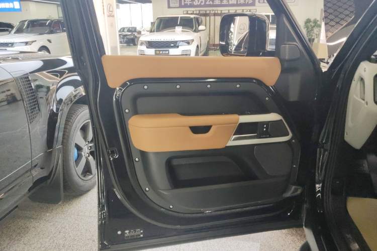 Used Land Rover Defender 2024 110 3.0T P400 X-DYNAMIC HSE
