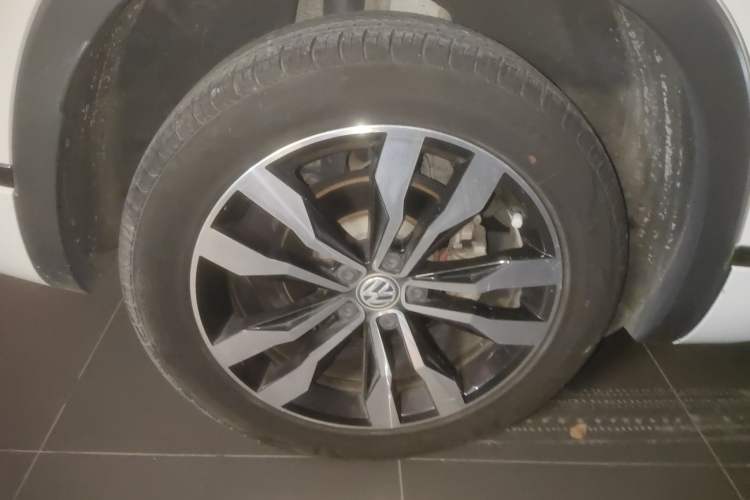 Used Volkswagen Tayron 2020 380TSI All-Wheel Drive R-Line Connected Version
