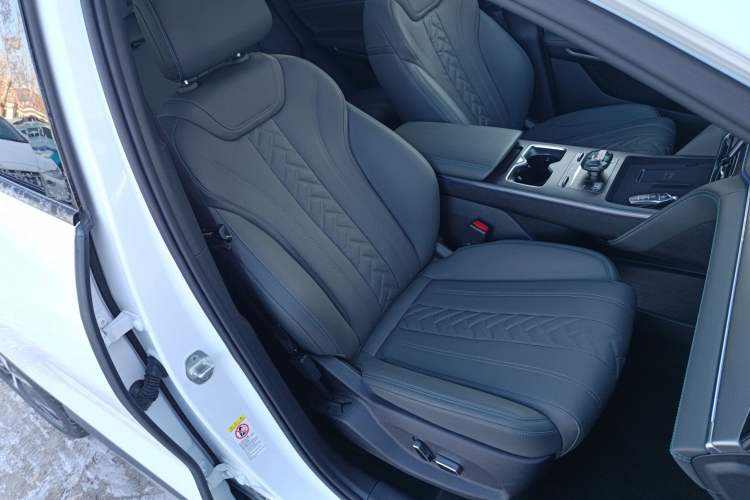 Used BYD Song L DM-i 2025 Intelligent Driving Version 160 km Beyond-Range Type
