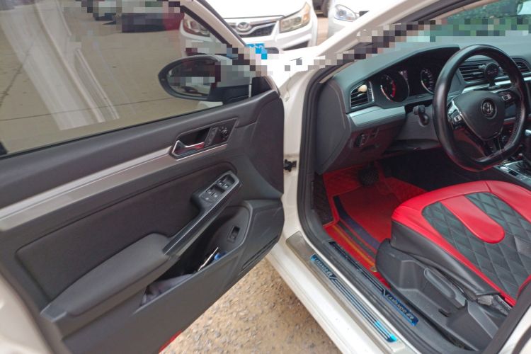 Used Volkswagen Lamando 2018 230TSI DSG Fashion Edition
