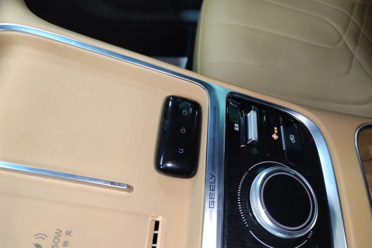 Used  Galaxy Xingjian 7 EM-i 2025 120km Flagship Edition