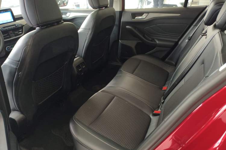 Used Ford Focus 2019 Sedan EcoBoost 180 Automatic Trend Edition