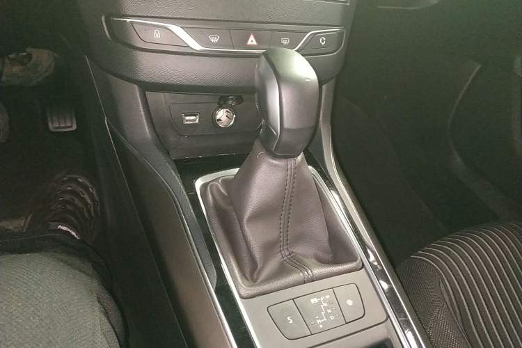 Used Peugeot 408 2018 Revised 350THP Automatic Luxury Edition
