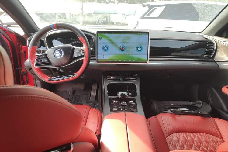 Used BYD Han 2020 EV Four-Wheel Drive High-Performance Flagship Model
