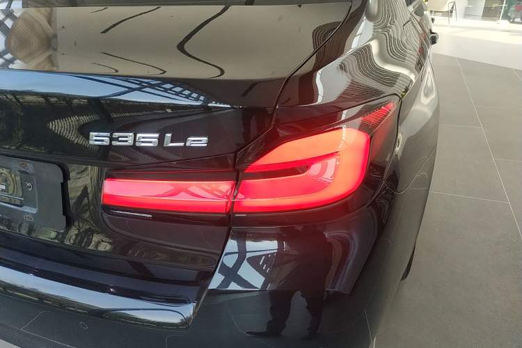 Used BMW 5 Series New Energy 2022 Restyled 535Le M Sport Package
