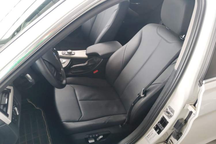 Used BMW 3 Series 2016 320Li Fashion Model
