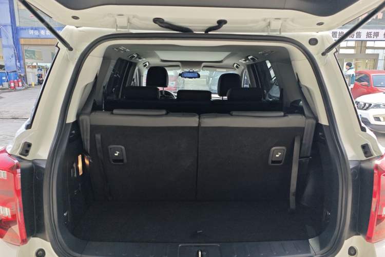 Used GAC Trumpchi GS8 2017 320T Two-Wheel Drive Luxury Smart Connectivity Version (7 Seats)
