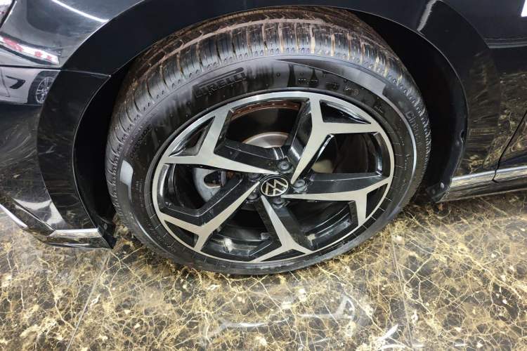 Used Volkswagen Magotan 2023 2 Million Units Commemorative Edition 330TSI DSG Luxury Version