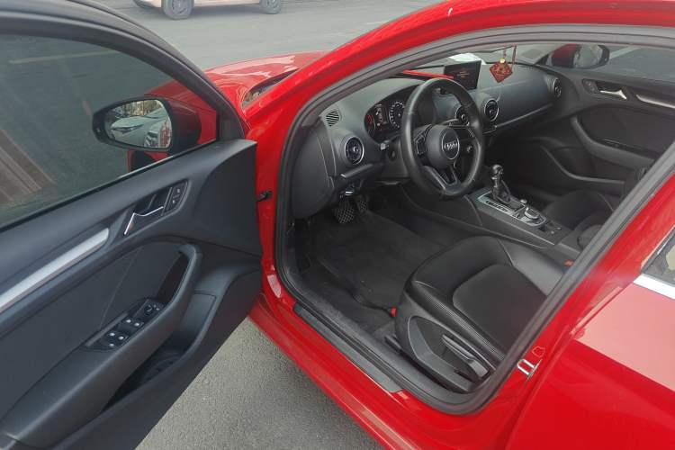 Used Audi A3 2017 Limousine 35 TFSI Ambition Edition