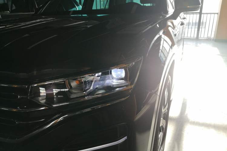 Used Volkswagen Tayron 2022 330TSI Two-Wheel Drive Luxury Smart Connectivity Version
