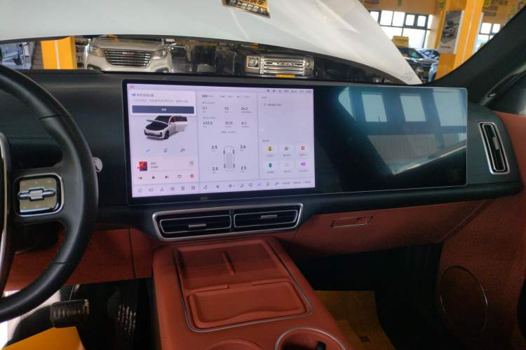 Used Li Auto L7 2023 Pro Model
