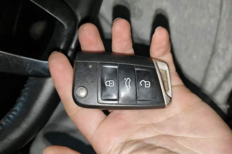 Used Volkswagen T-ROC 2019 280TSI DSG Two-Wheel Drive Comfort Version China VI Standard
