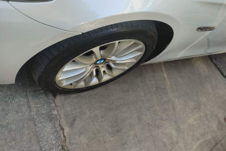 Used BMW 5 Series 2014 525Li Luxury Design Package
