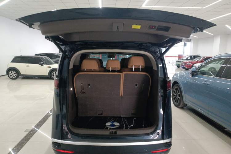 Used Denza D9 2022 DM-i 970 Four-Wheel Drive Flagship Model