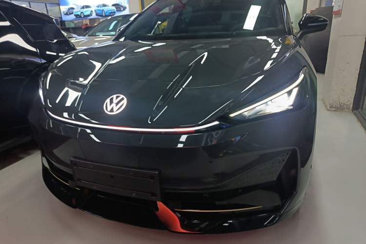 Used Volkswagen ID.UNYX 2024 Pro Long-Range Version
