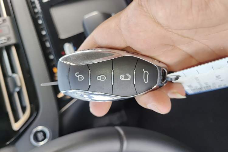 Used Hongqi HQ9 PHEV 2024 2.0T Four-Wheel Drive Business Edition
