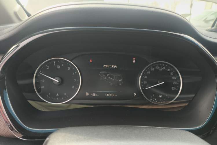 Used Buick GL8 2022 Land Cruiser Executive Class 652T Comfort Model