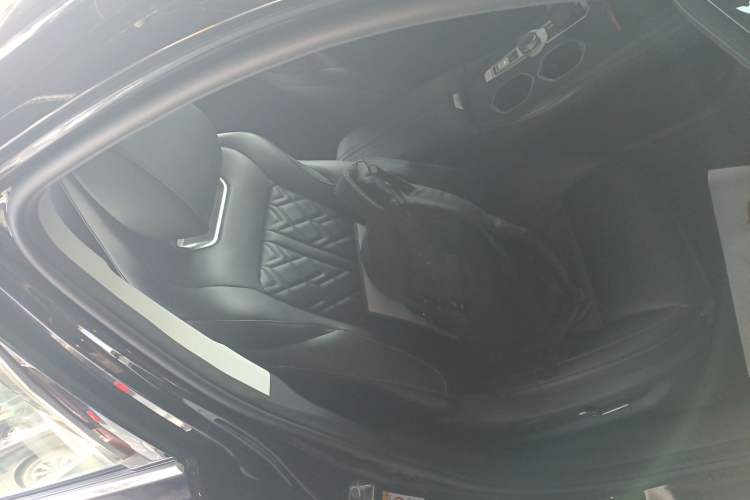 Used Changan UNI-K iDD 2022 Blue Whale iDD 130km 1.5T Excellence Model