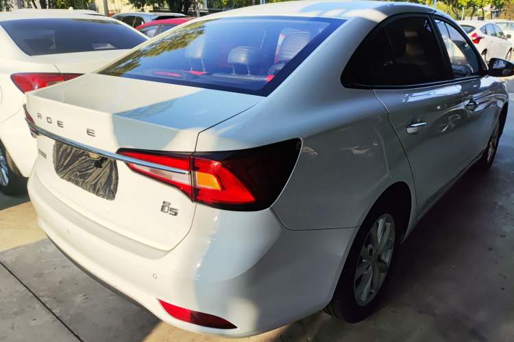 Used Roewe i5 2019 1.5L Automatic 4G Connected Langyue Edition