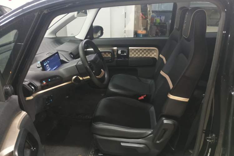 Used Baojun KiWi EV 2021 Artist Model Ternary Lithium
