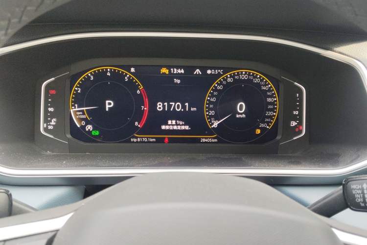 Used Volkswagen Tharu 2024 300TSI Two-Wheel-Drive Moon Luxury Edition