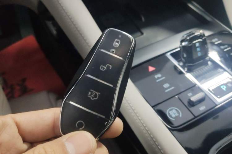 Used BYD Song PLUS New Energy 2025 DM-i Smart Drive 112KM Prestige Model